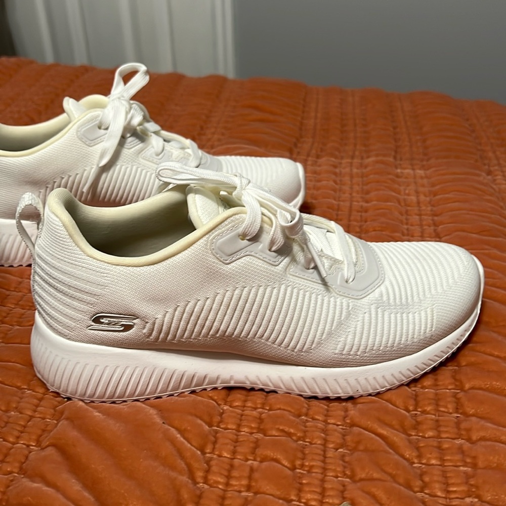 Skechers Sport Squad - Tough Talk shoe with cushioned Memory Foam insole.  White